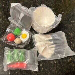 Bruvoalon 18pcs Play Kitchen Cooking Accessories Toy Set *NEW Without Box Age 3+